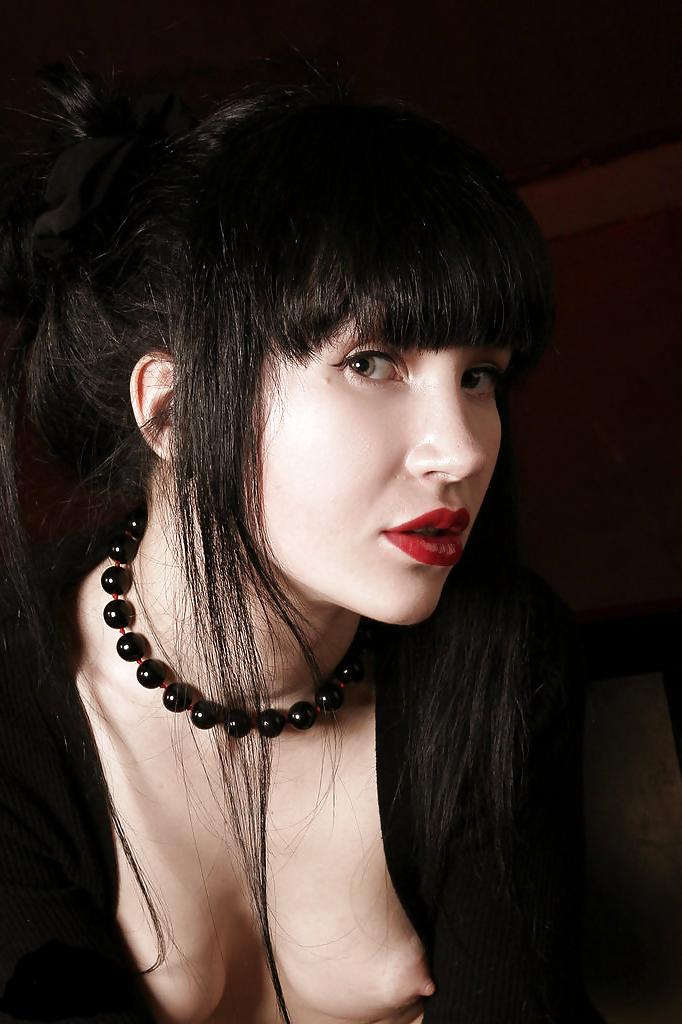 25P Stunning Emo Teen