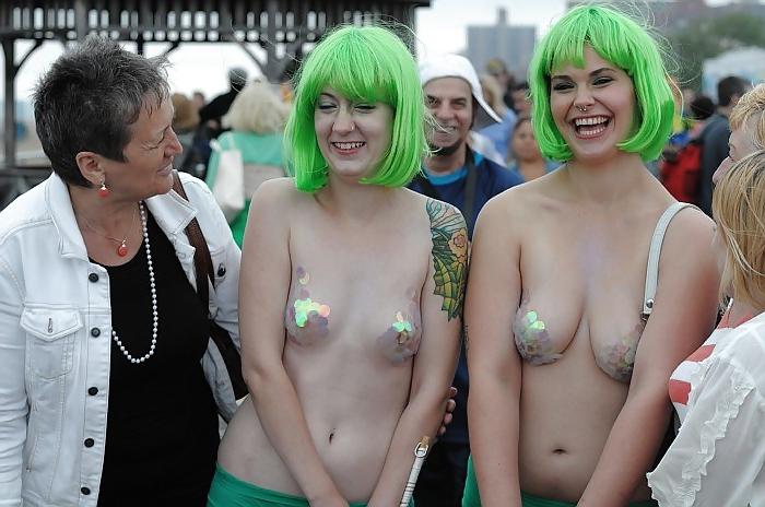 12P Mature & Young Honeys 1