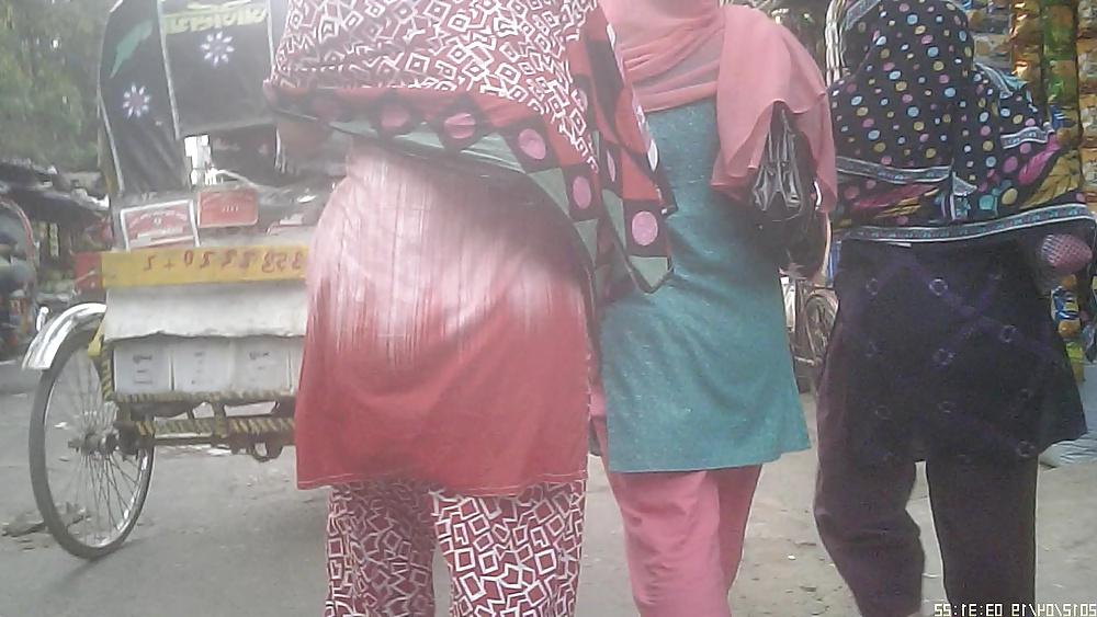 13P Bangladeshi Street Booty for white men