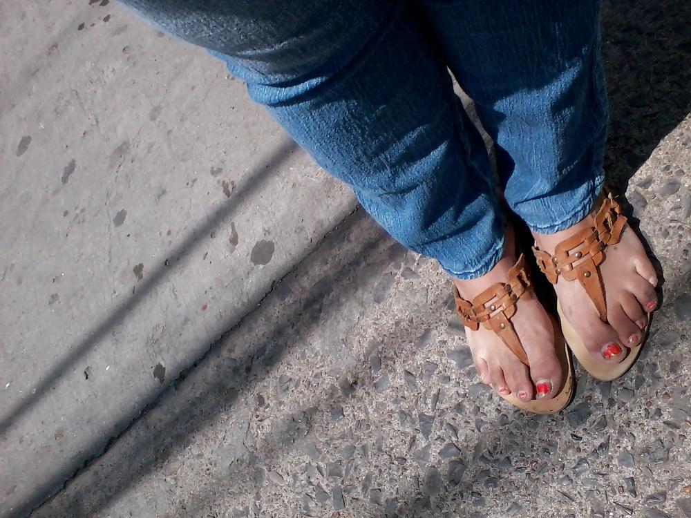25P Feet on the street Vol. 2