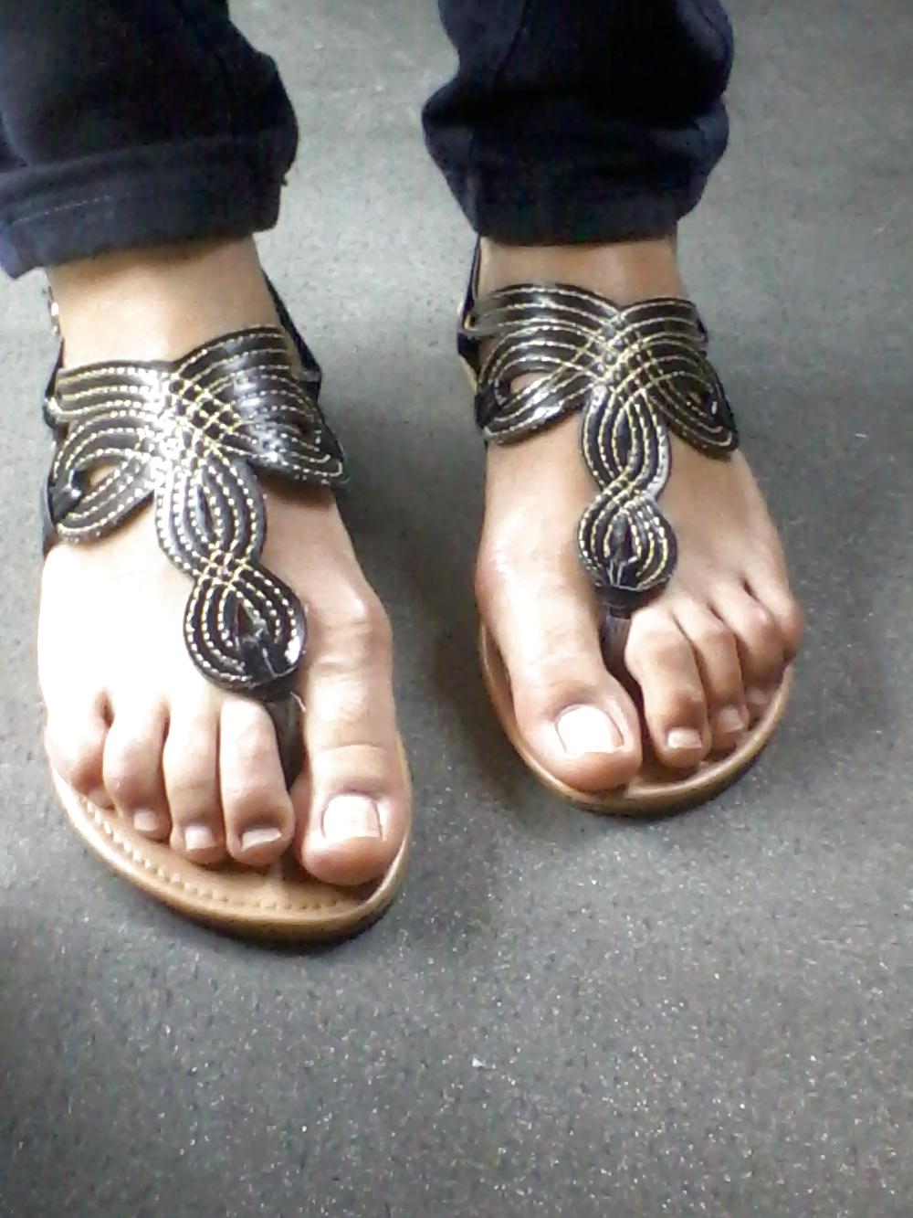 25P Feet on the street Vol. 2
