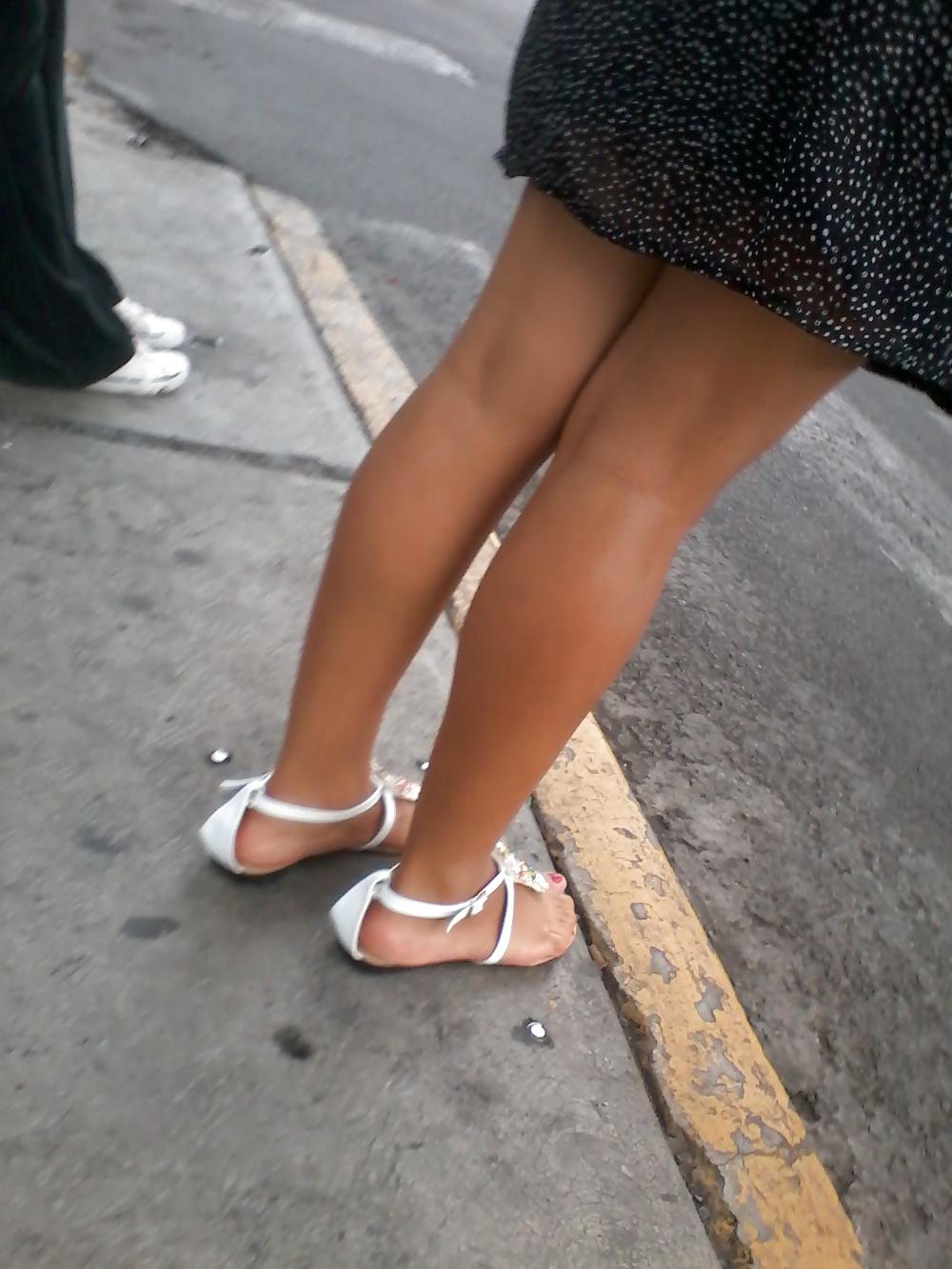 25P Feet on the street Vol. 2