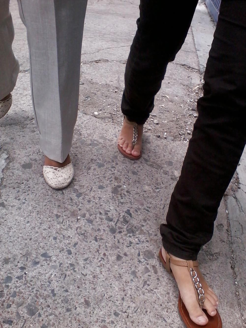 25P Feet on the street Vol. 2