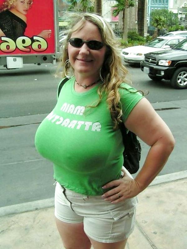 25P Street tits