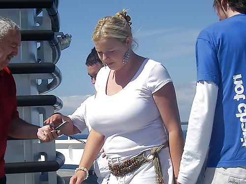 25P Street tits