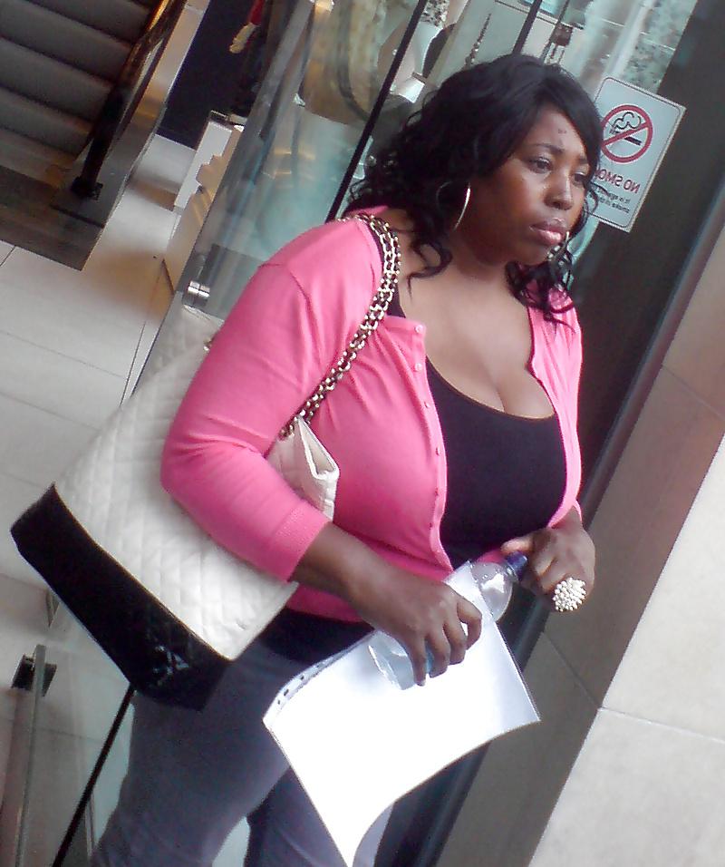 25P Street tits