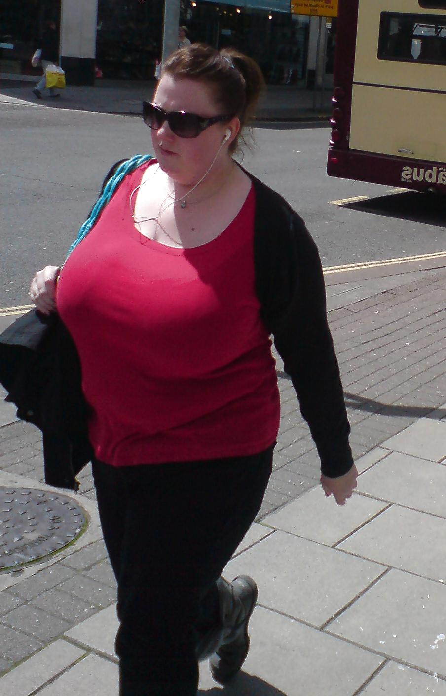 25P Street tits
