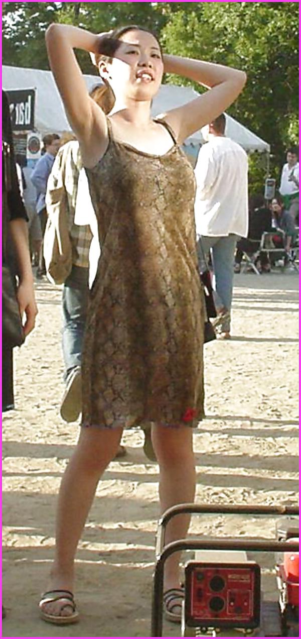 17P Various Japanese Girls on the Street PT 5