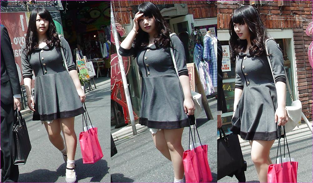 17P Various Japanese Girls on the Street PT 5