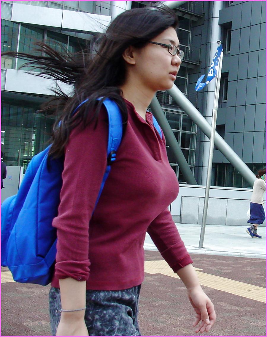 17P Various Japanese Girls on the Street PT 5
