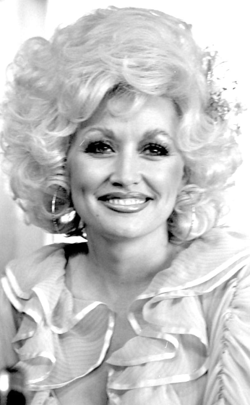 25P I Wish I Could Have Fucked Her Back Then  #1---Dolly Parton