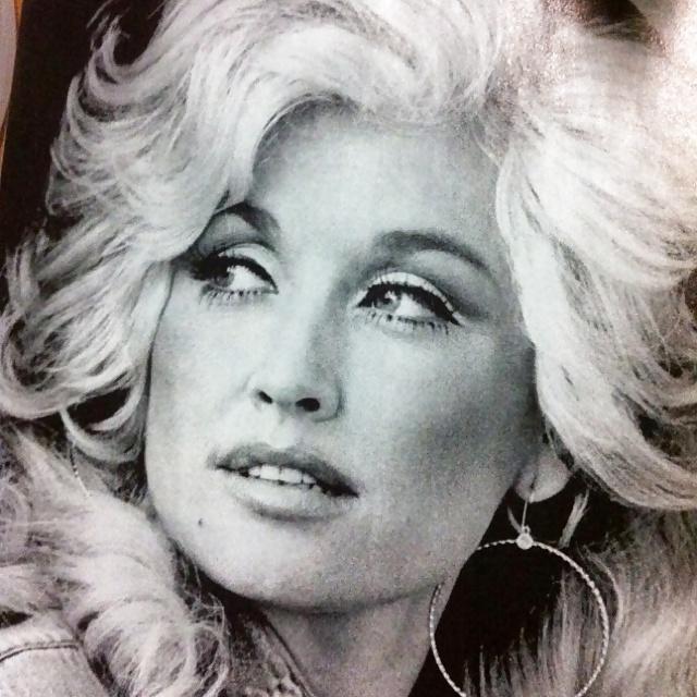 25P I Wish I Could Have Fucked Her Back Then  #1---Dolly Parton