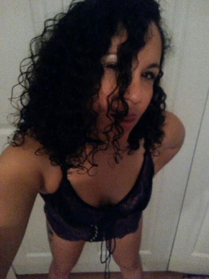 20P Slut Wife looking for bull