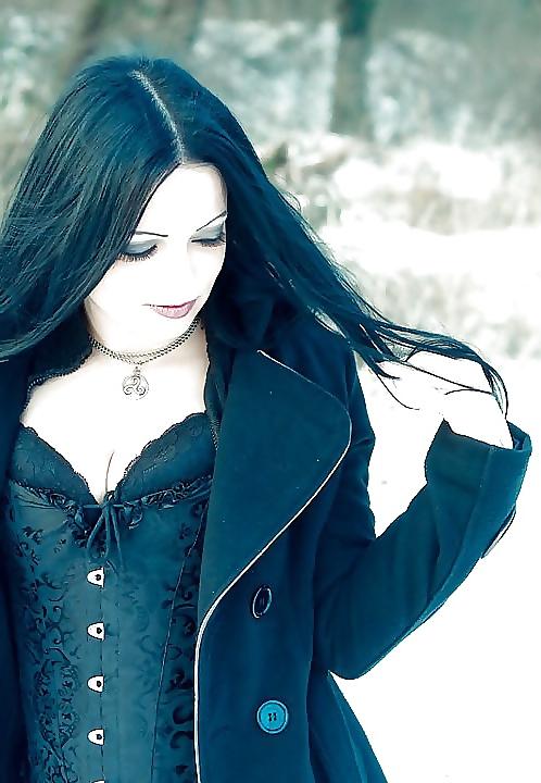 25P Hot Goth and Emo girls (6)