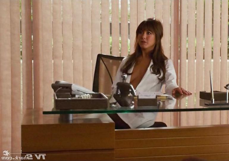 22P Mature celebrity Jennifer Aniston-movie Horrible Bosses.