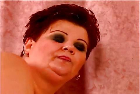 20P Snapshots of plump mature fav