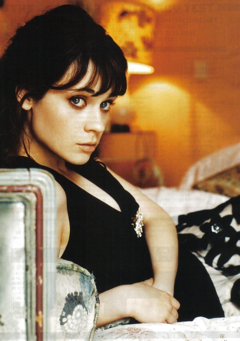 25P Zooey Deschanel  vs. Katy Perry