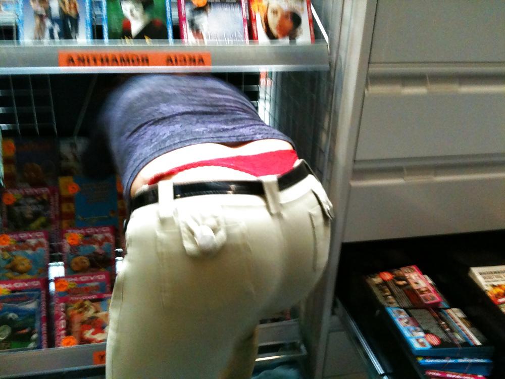 21P Candid red thong big ass in tight jeans