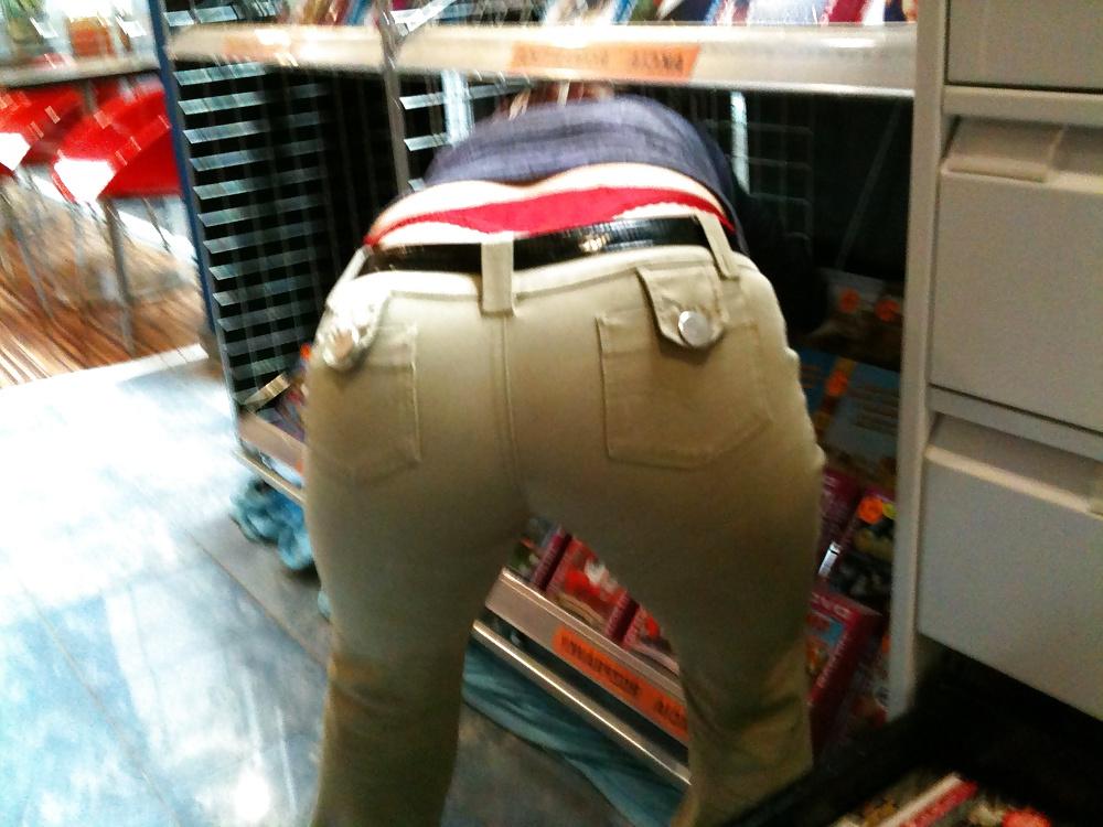 21P Candid red thong big ass in tight jeans