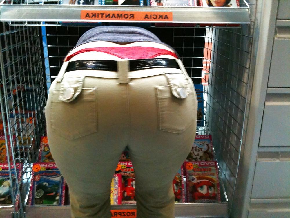 21P Candid red thong big ass in tight jeans