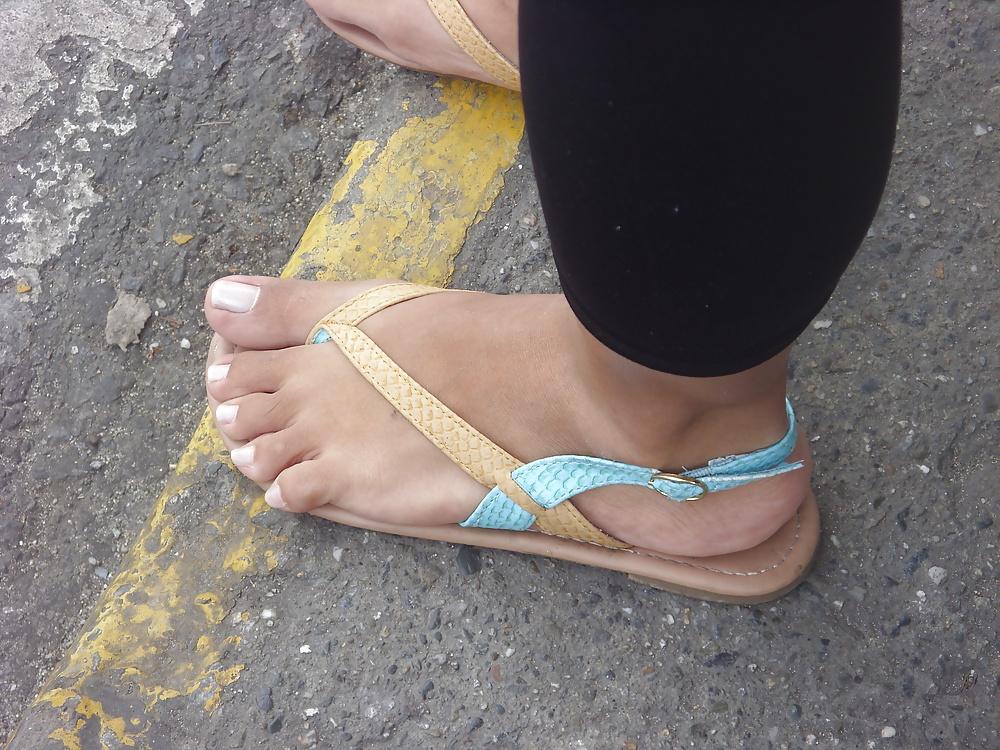 25P Street Feet 6