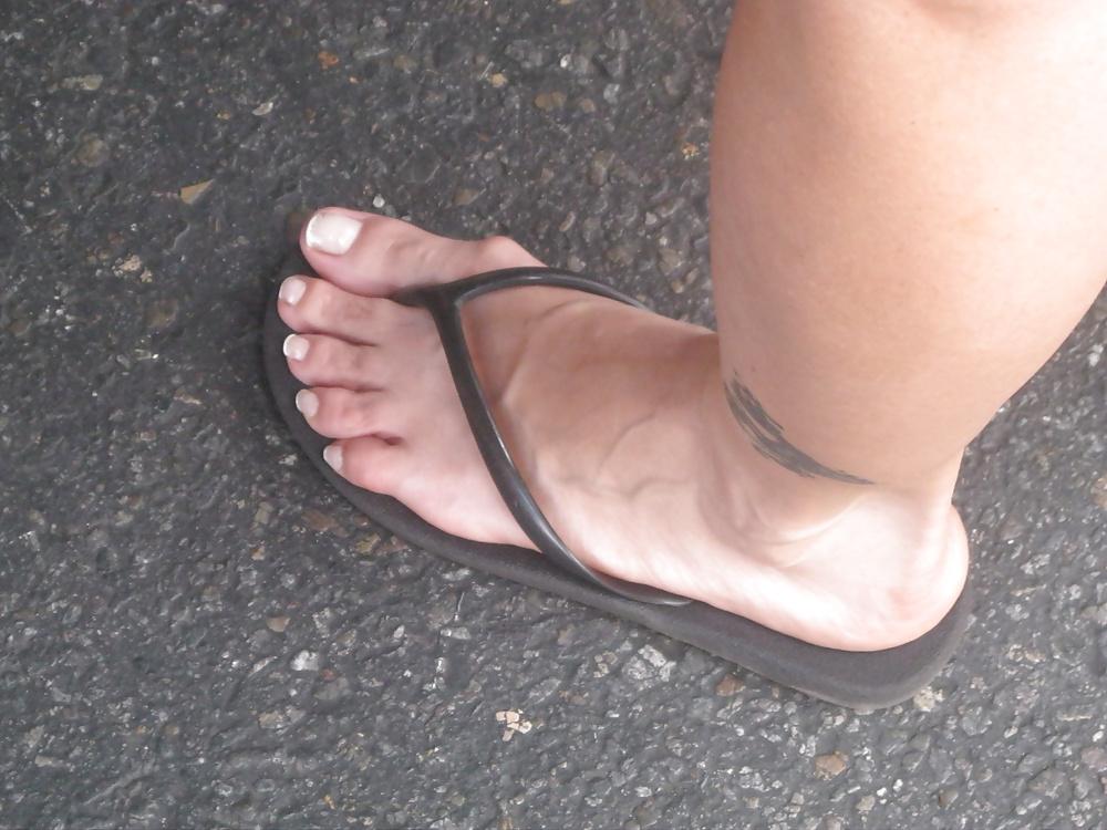 25P Street Feet 6