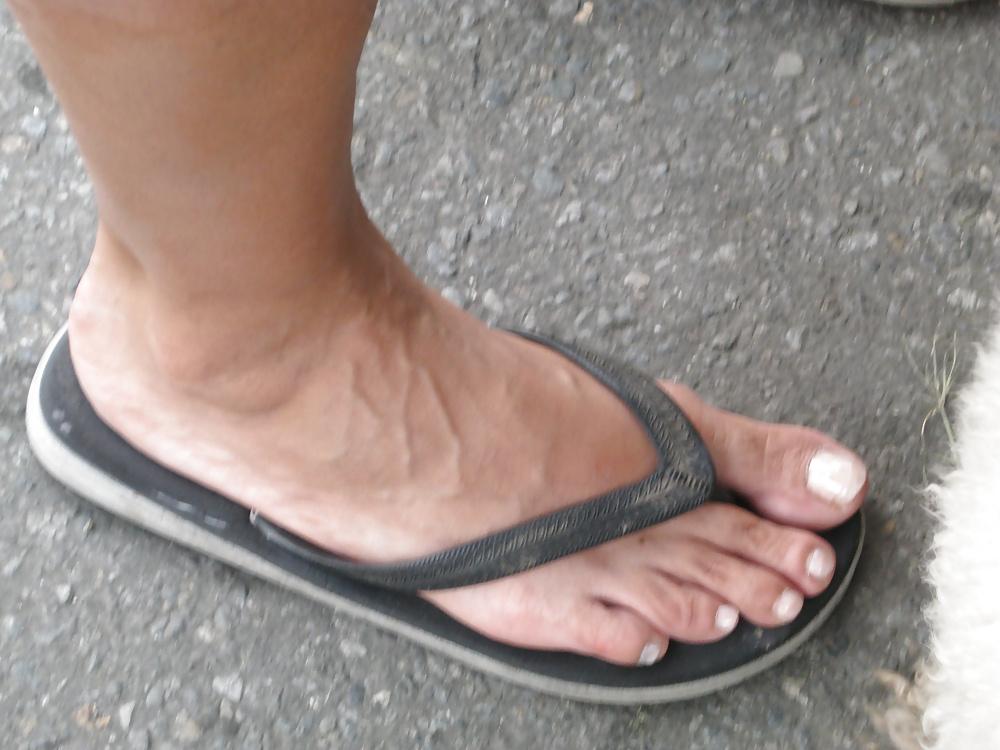 25P Street Feet 6