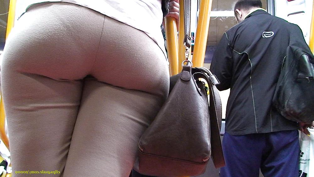 22P This teen booty was so hot