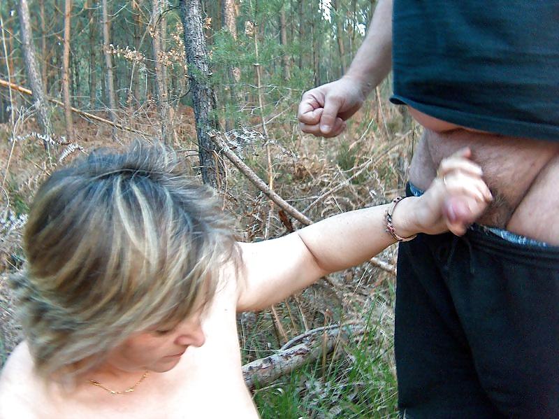 24P Mature Swinger Outdoor
