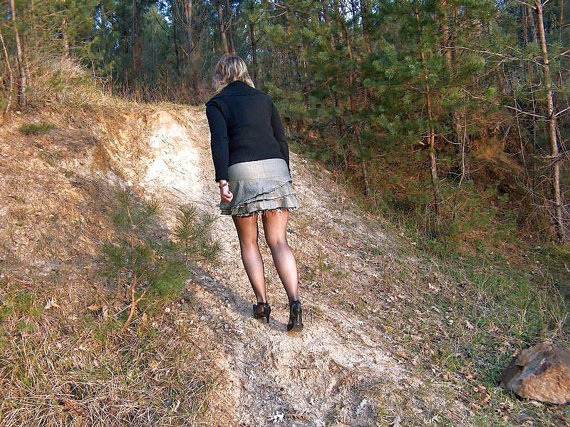 24P Mature Swinger Outdoor