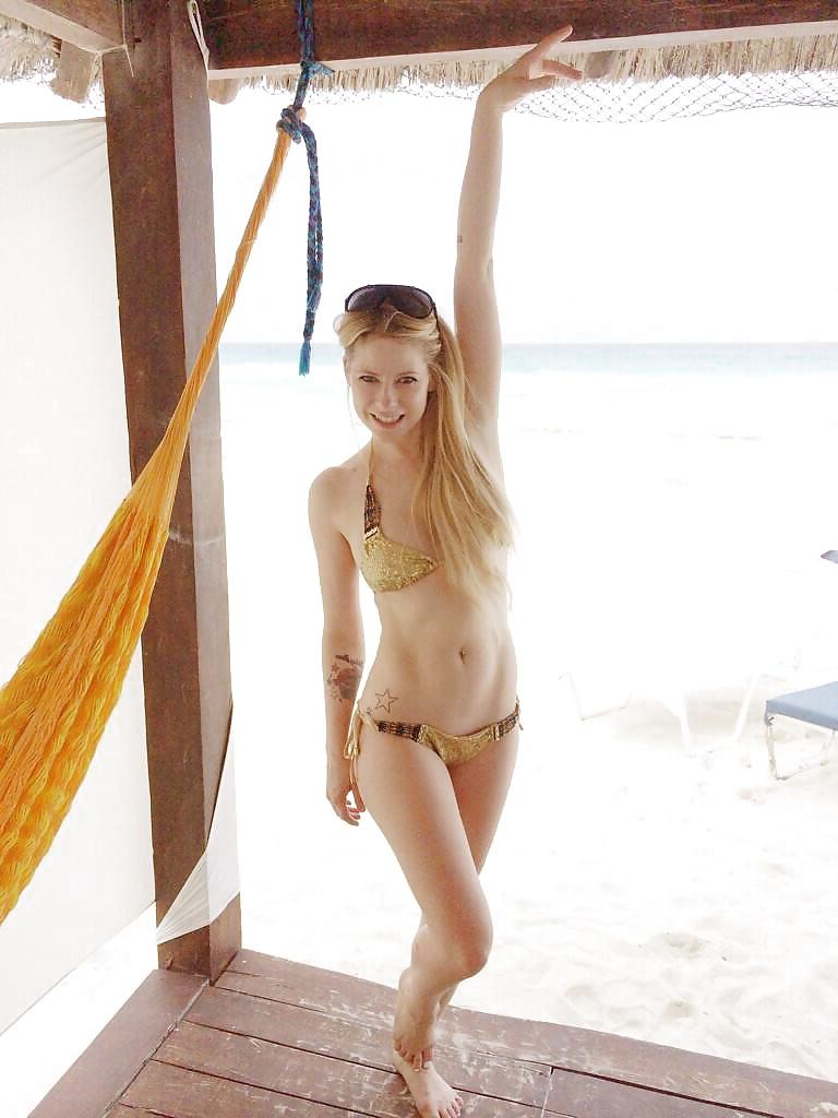 13P Sexy celebrities who make me cum hard