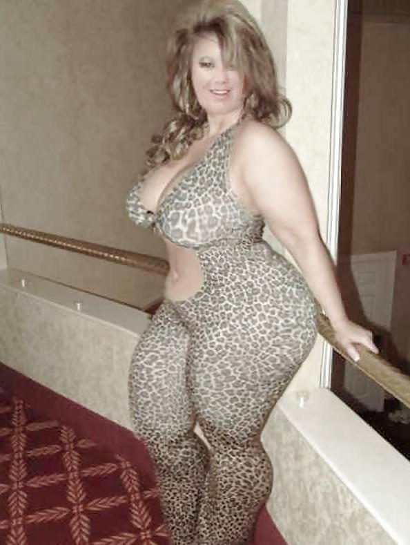 18P PLUMP LITTLE FUCKDOLL!