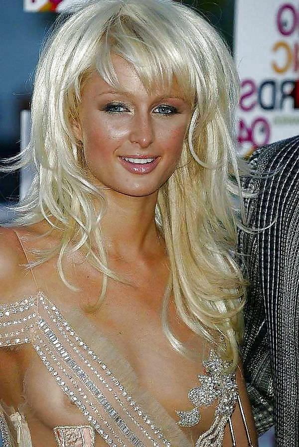 25P Celebrity Nipple Slips 