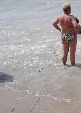 25P Spy matures summer beach
