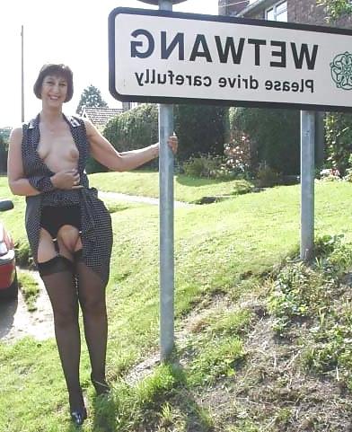 25P Stockings 14