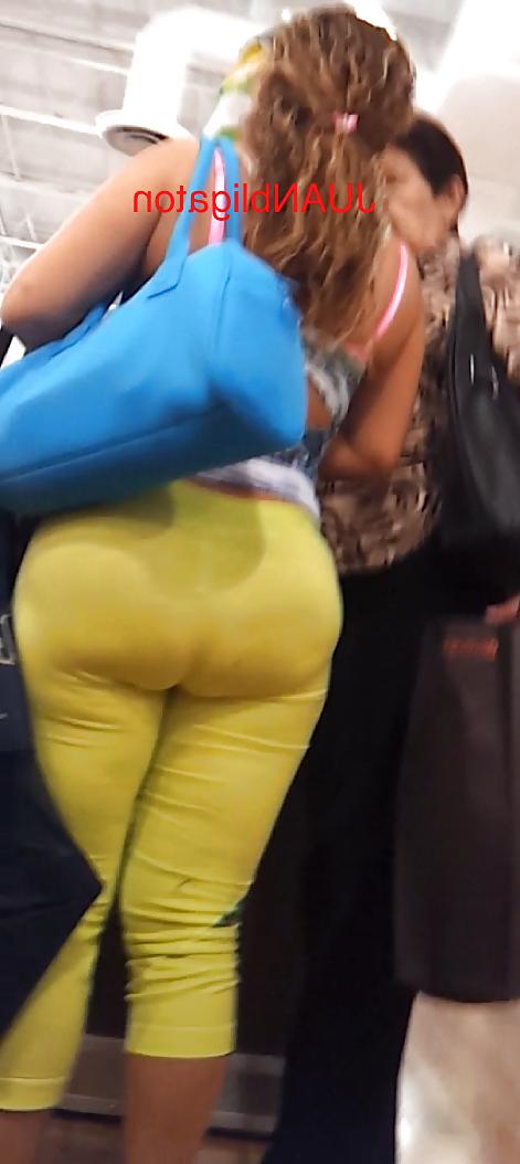 7P FAT Booty MEXICAN mature in leggings! VOYEUR CANDID