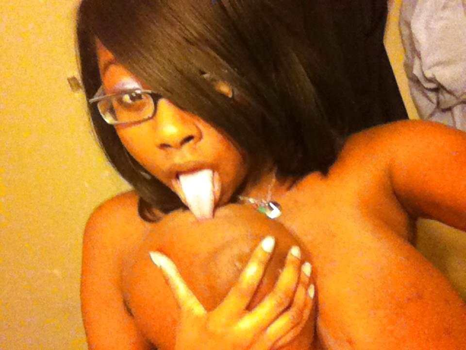 25P Big boobs from the Untited states
