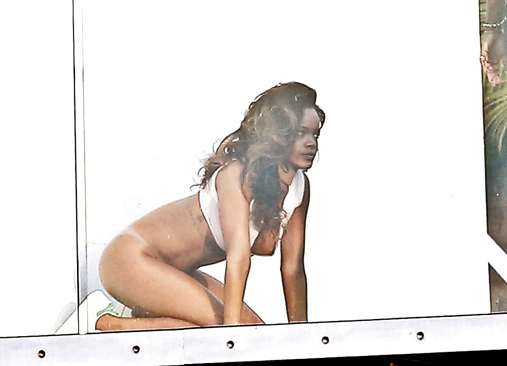 25P Celebrities #rec Pussy Flashing Upskirts Boobs HQ 10
