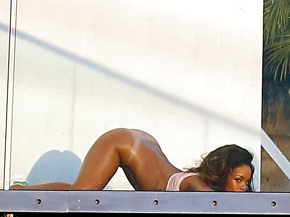 25P Celebrities #rec Pussy Flashing Upskirts Boobs HQ 10
