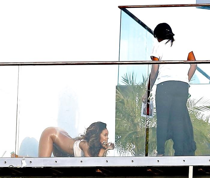 25P Celebrities #rec Pussy Flashing Upskirts Boobs HQ 10