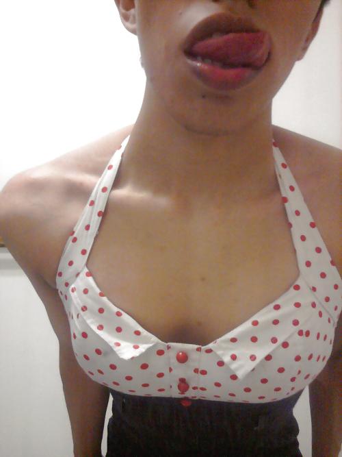 4P Young teen crossdresser