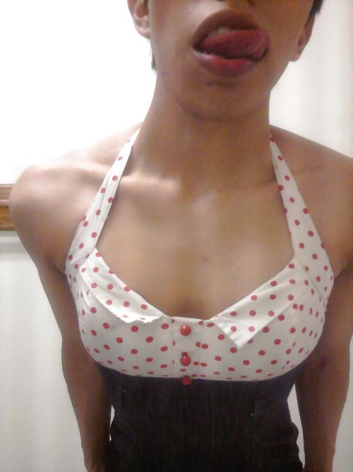 4P Young teen crossdresser