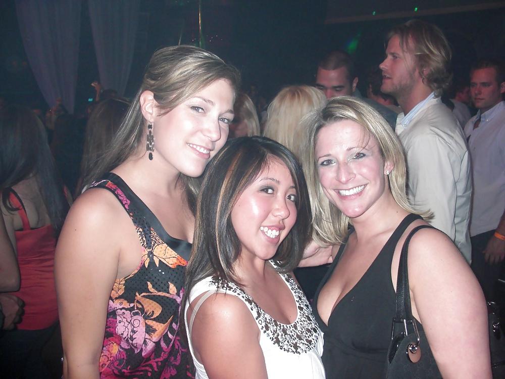 23P Fantastic big boobs!