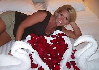 12P Mature Wife Jennie On Vacation