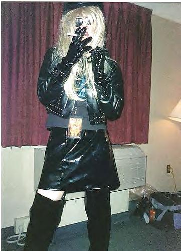 12P Heavy Metal Backstage Slut...