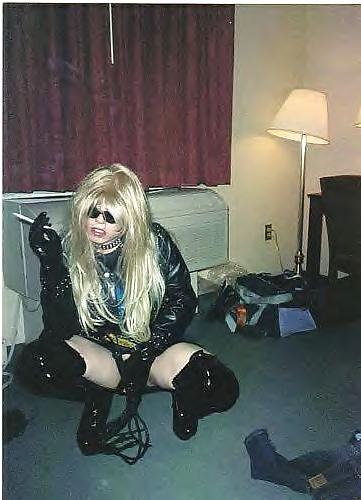 12P Heavy Metal Backstage Slut...
