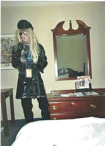 12P Heavy Metal Backstage Slut...