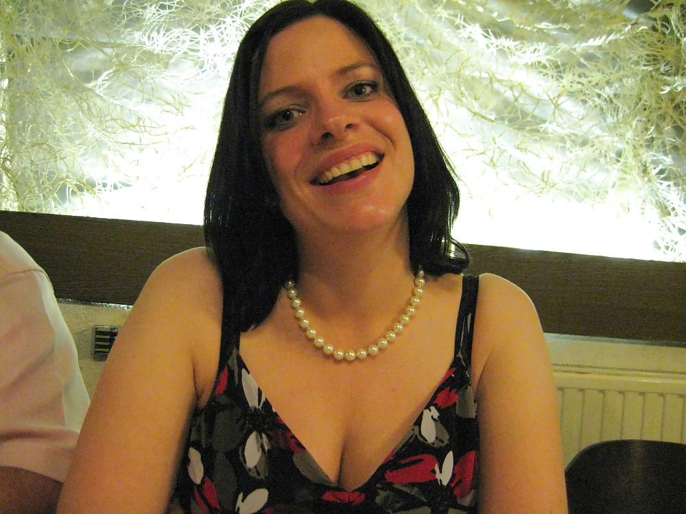 8P German Hotwife