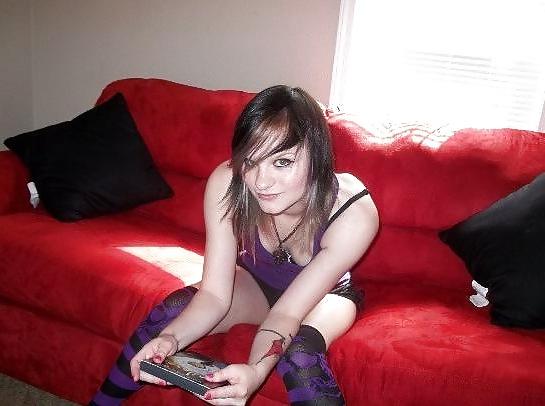 25P Hot n Sweet Emo Girl