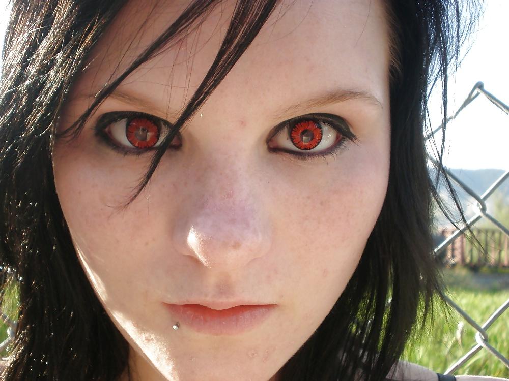 25P Hot n Sweet Emo Girl